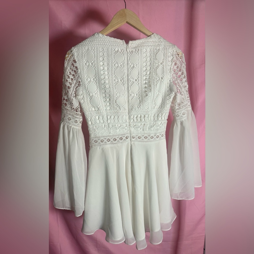 Two Sisters White Lace Crochet V-Neck Boho Dress Size 4/Small - Picture 3 of 4